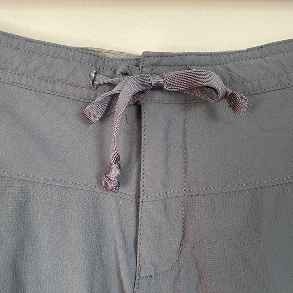 Mountain Hardwear size Women's 10/32 Gray Cargo Stretchy Hiking Outdoors Pants - Picture 4 of 11